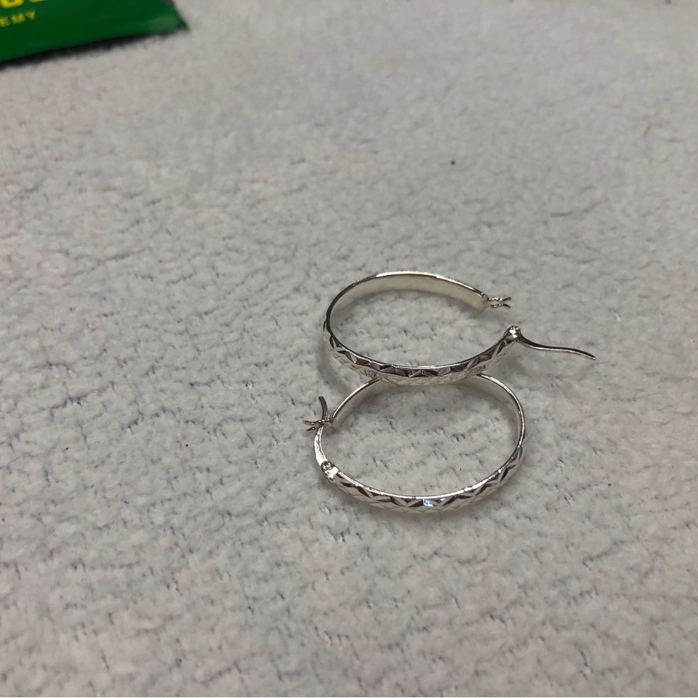 ALWAND VAHAN EUC Textured Sterling Silver Hoop Earrings - Picture 11 of 12